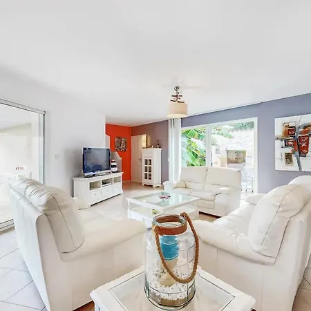 Pittoresque A Meschers-sur-gironde, Piscine Privee Villa *