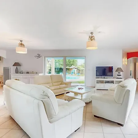 Pittoresque A Meschers-sur-gironde, Piscine Privee *