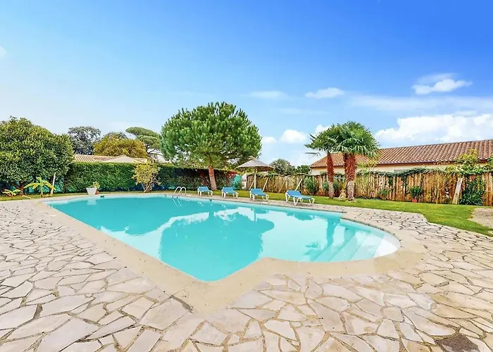 Villa Pittoresque à Meschers-sur-gironde, Piscine Privée