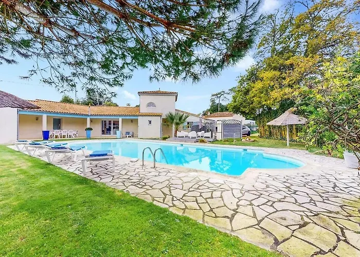 Pittoresque à Meschers-sur-gironde, Piscine Privée * Meschers-sur-Gironde